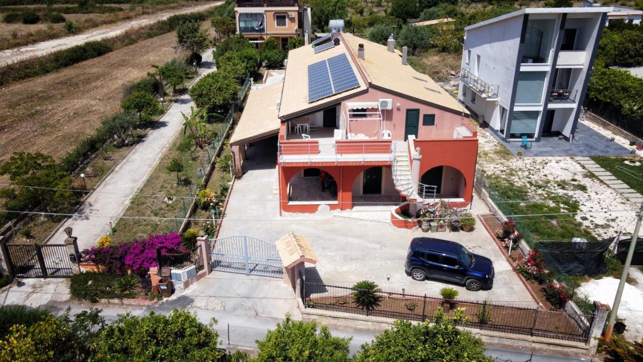 Nonna Nata Villa Avola Bagian luar foto